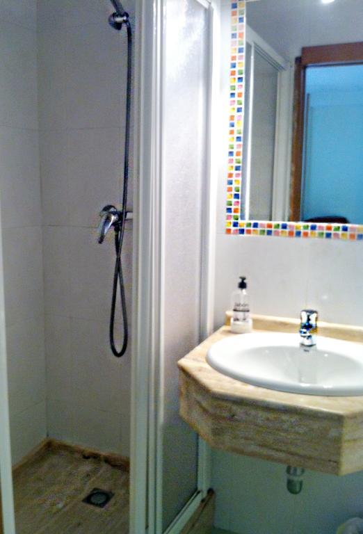Hostal Del Carmen Santander Rum bild