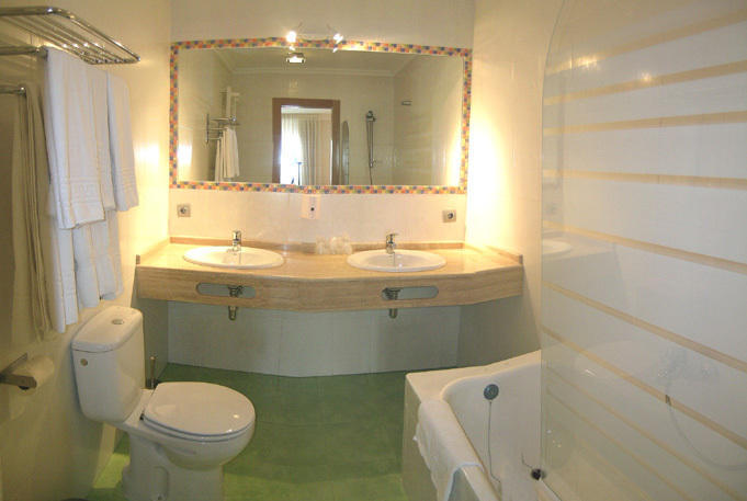 Hostal Del Carmen Santander Rum bild